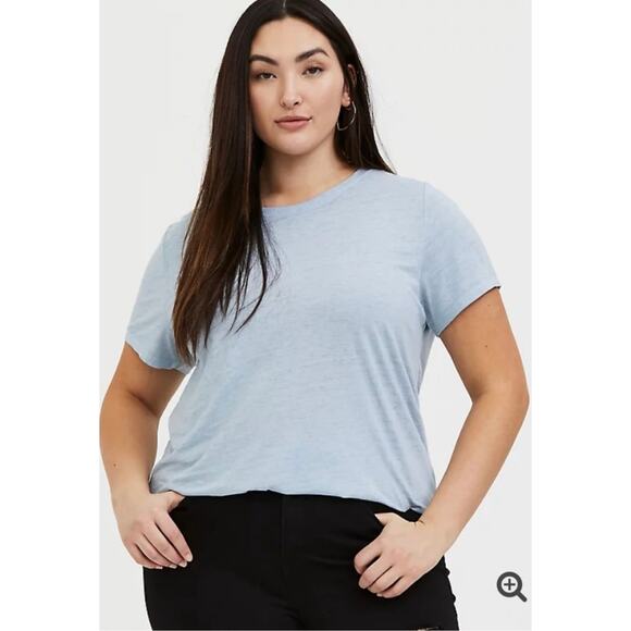 Torrid Classic Fit Crewneck Tee Plus Size 4 Light Blue T-Shirt Top - Picture 1 of 11